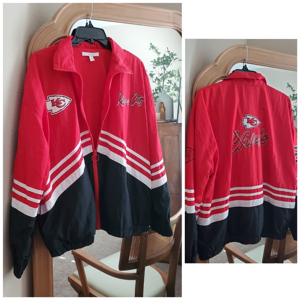 Kansas City Chiefs NFL Windbreaker Jacket Style Worn by Taylor Swift NWOT